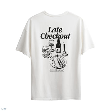 Oversize T-Shirt "Late Checkout"